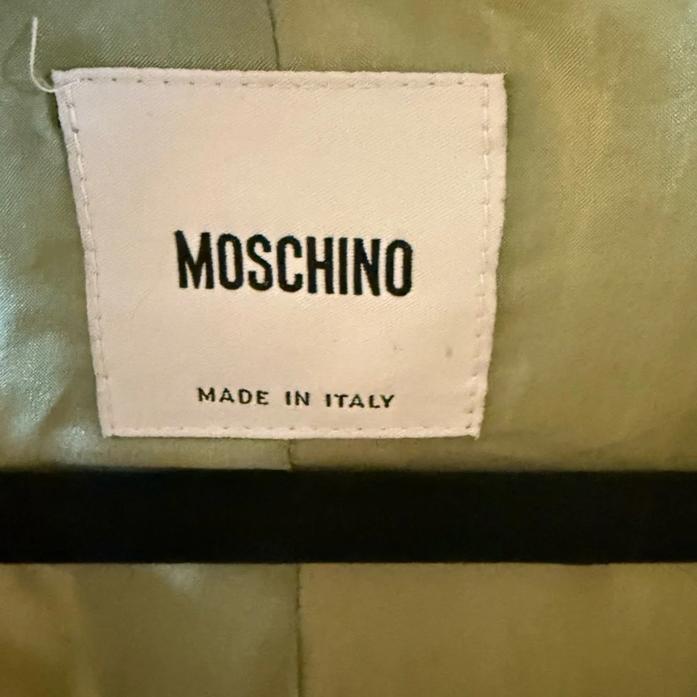 Vintage Moschino Ivory Cream white virgin wool crepe coat jacket mink collar 4 - Picture 8 of 13